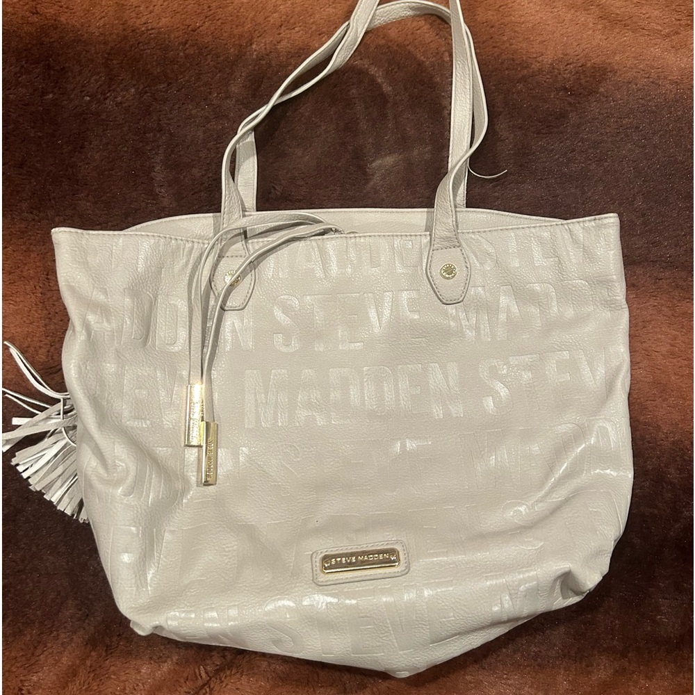 Steven Madden White tote